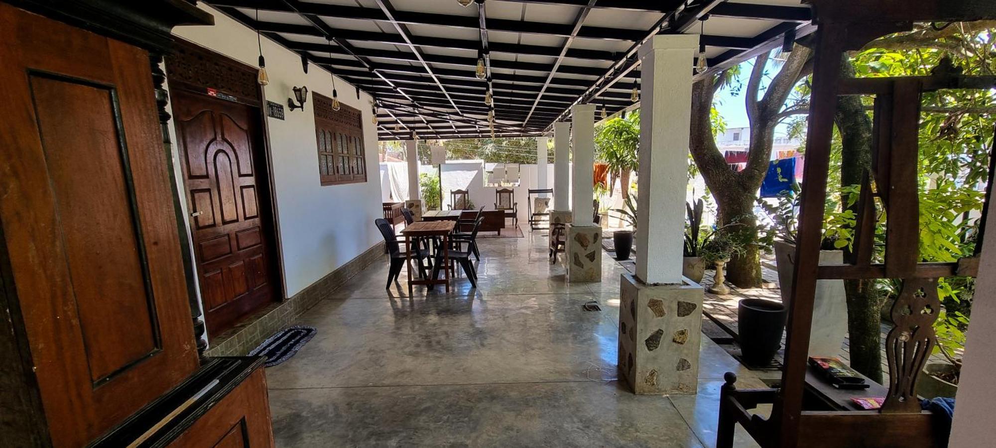 Hotel Amanda Mirissa Extérieur photo