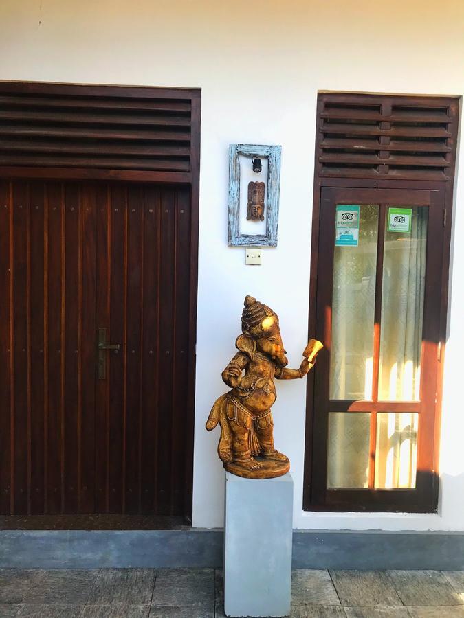 Hotel Amanda Mirissa Extérieur photo